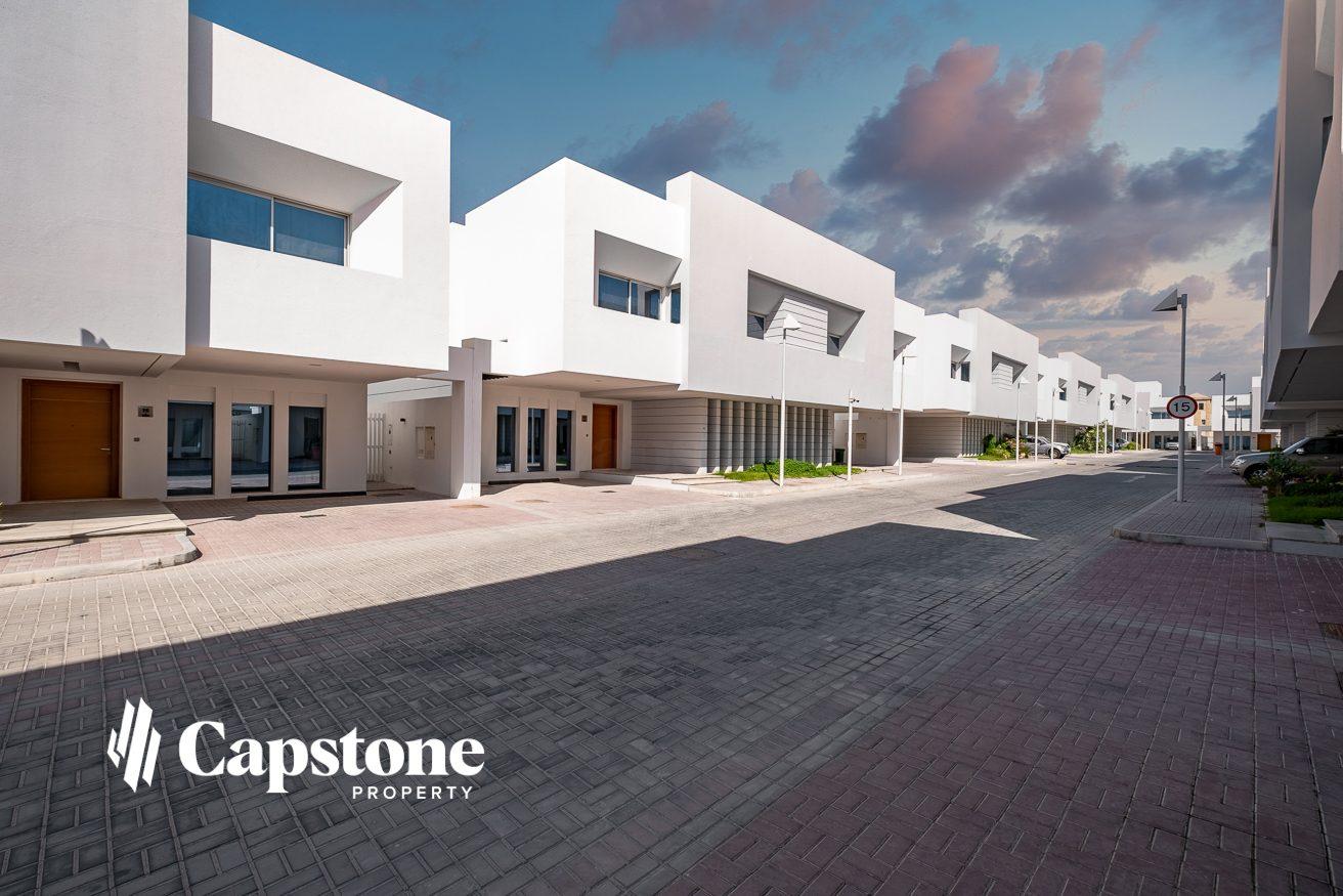 Prime Location, 5BR Villas near Aspire Zone