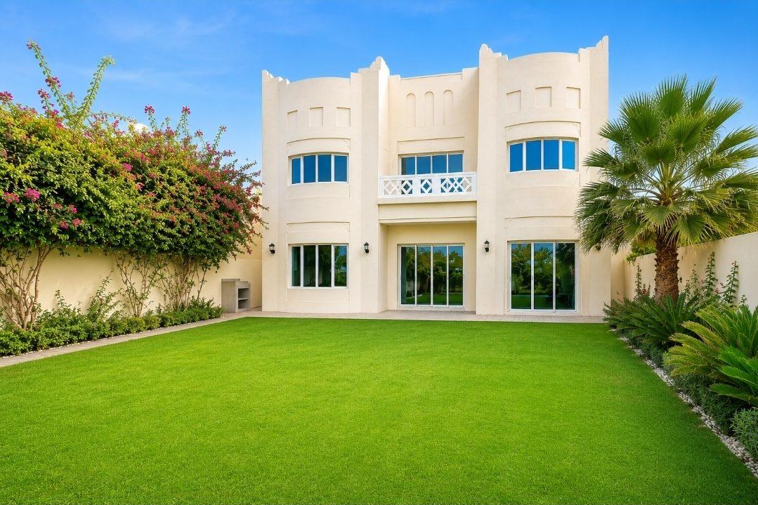 VIP VILLA WITH BIG PRIVATE GARDEN AND BEACH ACCESS