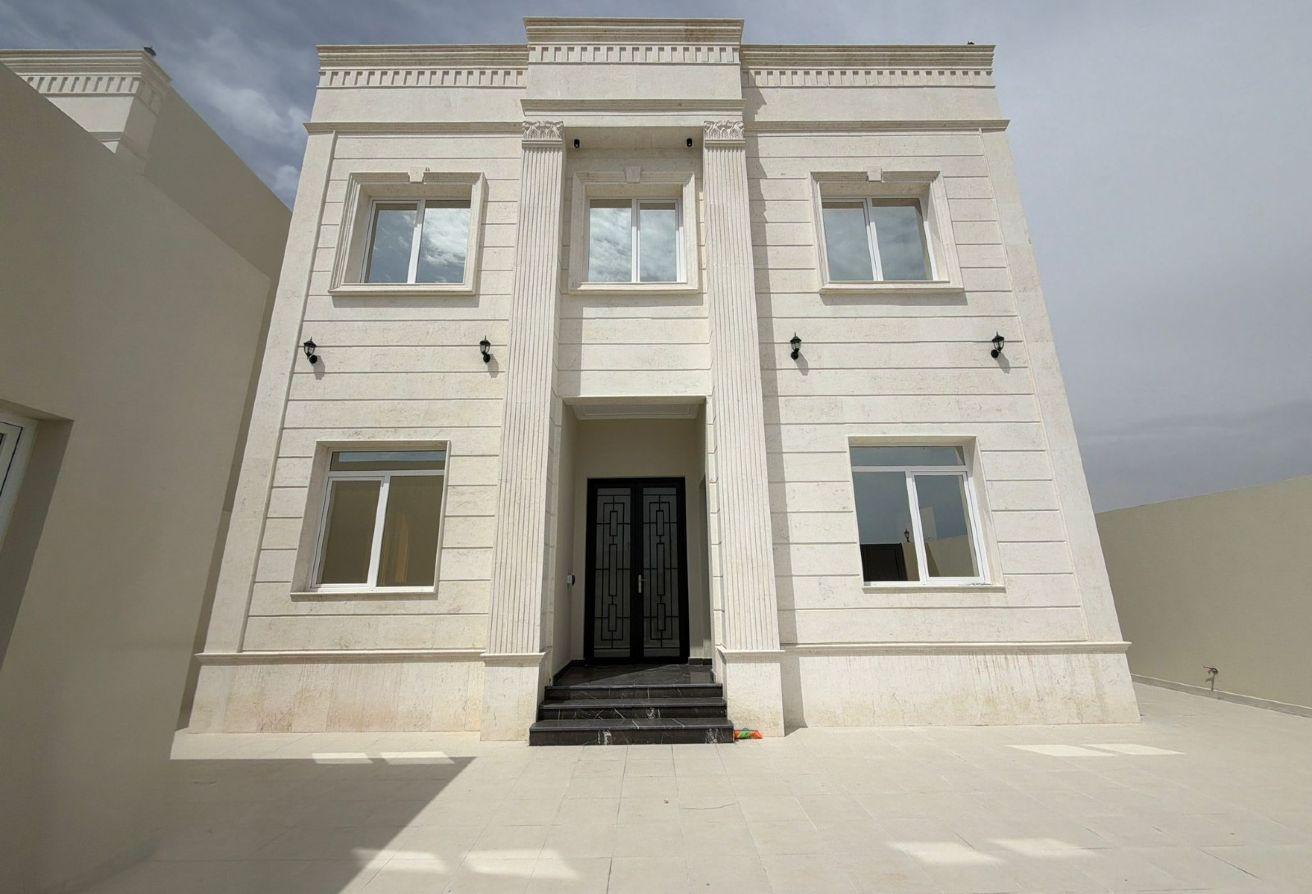 Luxury Detached 6 BR Villa Brand New in Simaisma