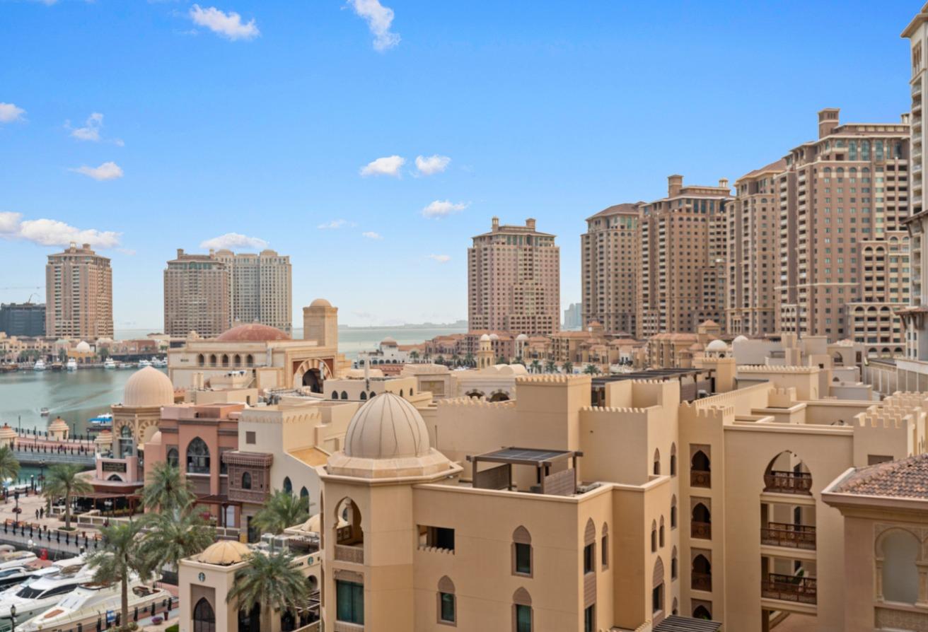 Amazing 1 BR l Balcony l Porto Arabia The Pearl
